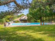Secteur Le Lédat, à 5 minutes de Villeneuve-sur-Lot, en plein coeur du Lot-et-Garonne et proche de toutes les commodités, venez découvrir cette superbe maison d'architecte d'environ 137m² avec piscine, implantée sur un terrain de 5 000 m². Elle vous sédui — photo 3