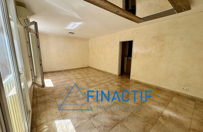 Appartement Type 3/4 - 73,41 m2 - Cave - Garage fermé  - — photo 3