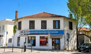Immeuble   m² à vendre à Bron (69500)