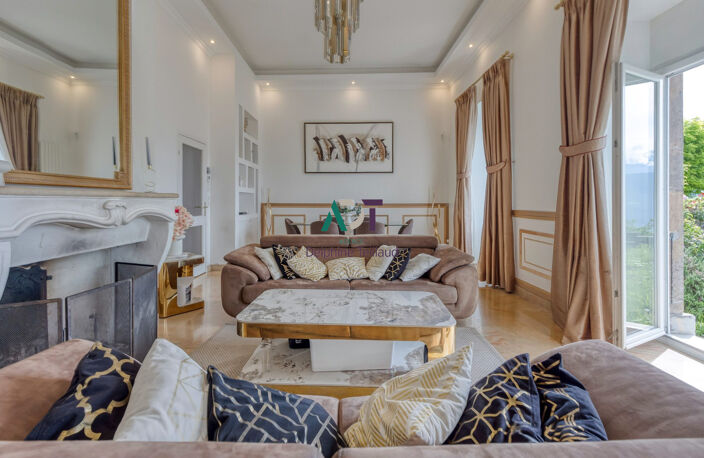 DUPLEX D'EXCEPTION de 152m2 A CORENC VILLAGE — photo 2