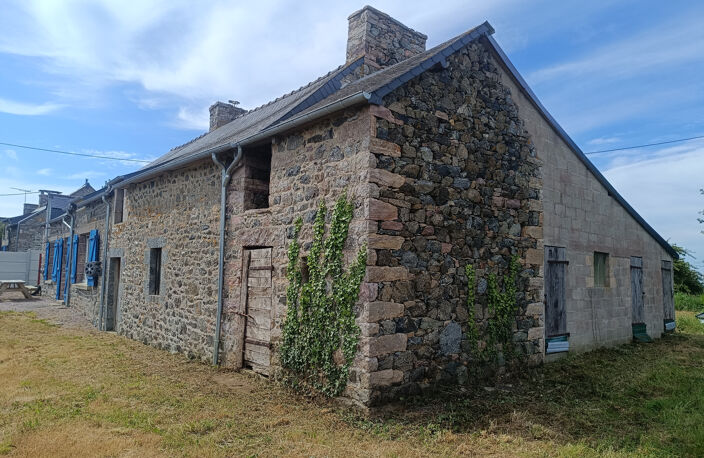 Longère avec dépendances et hangar  à rénover sur terrain de — photo 2