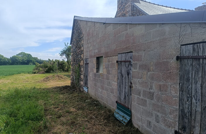 Longère avec dépendances et hangar  à rénover sur terrain de — photo 3