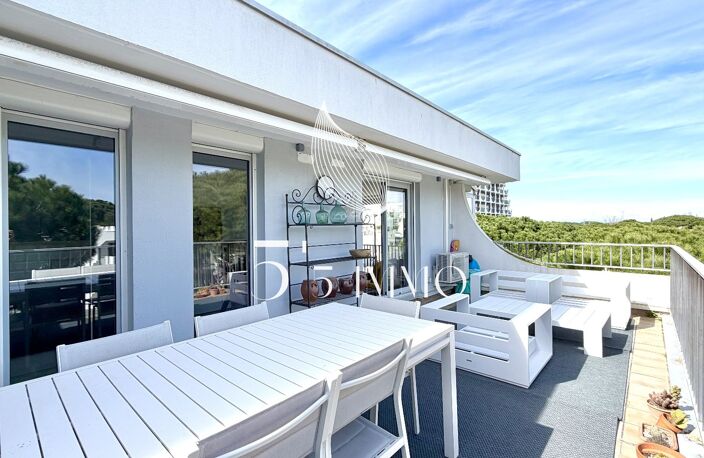 DERNIER ETAGE / LA GRANDE MOTTE — photo 2