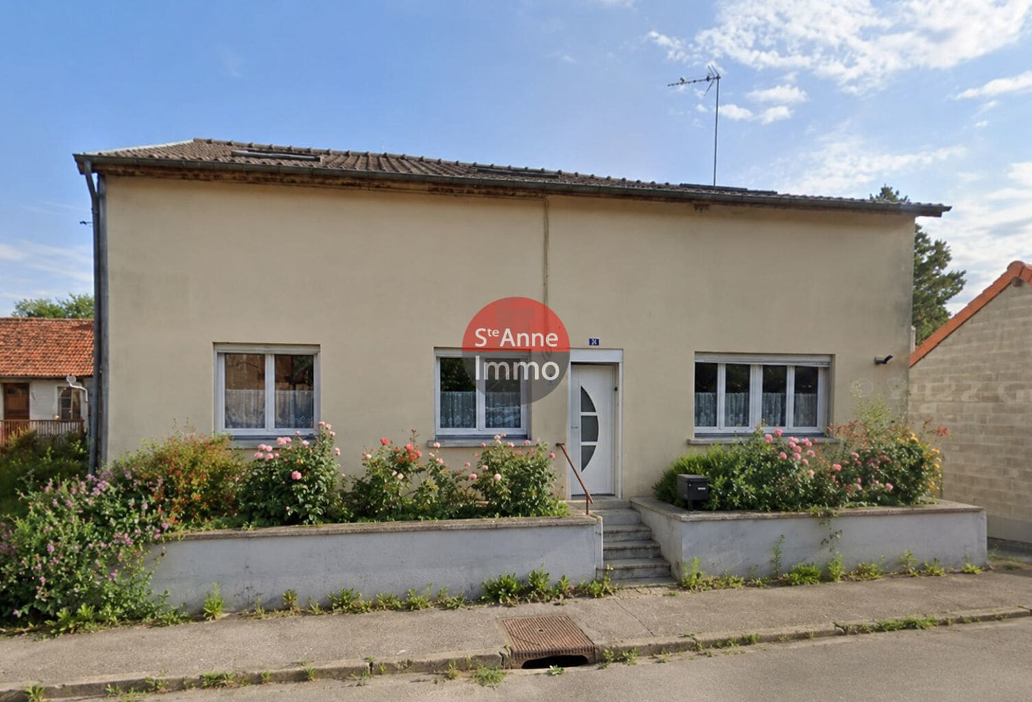 VAUX-EN-AMIENOIS - MAISON - 8 CHAMBRES -  JARDIN - GARAGE — photo 1