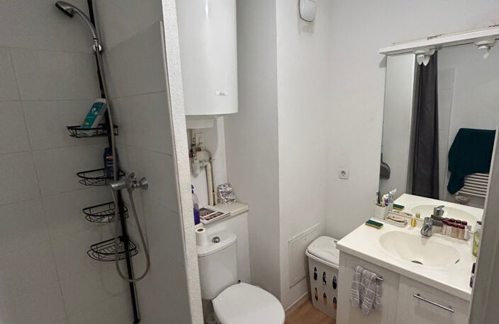 Villeurbanne, quartier Croix Luizet,  studio dans résidence — photo 3