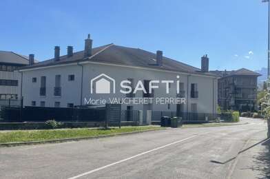 Appartement 3 pièces 365750 €