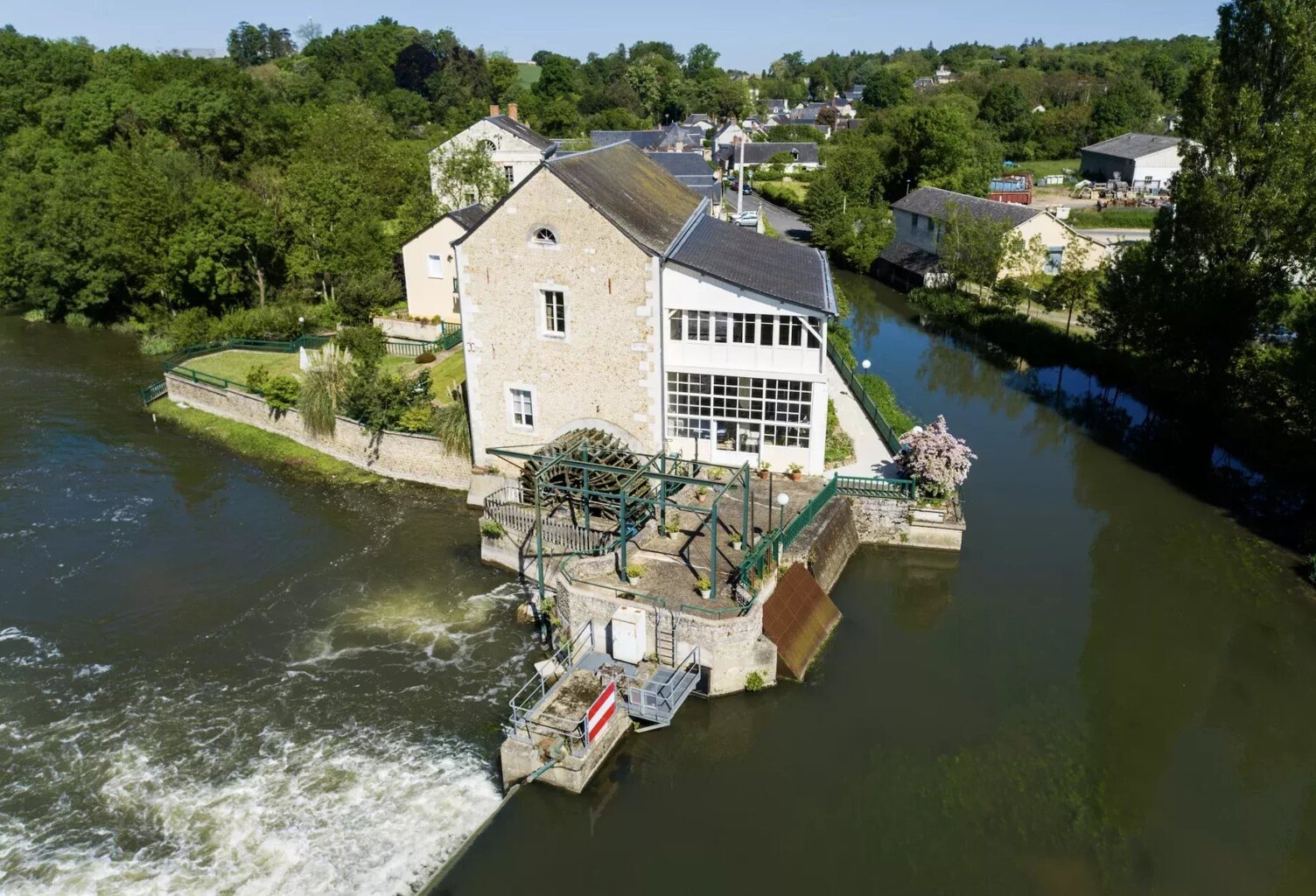 Ancien moulin du XIXe siècle au cœur d’un environnement unique — photo 1