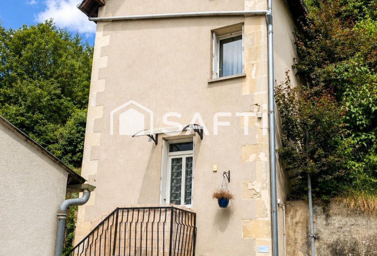 Maison 2 chambres, centre Langeais, terrasse, parking, DPE D — photo 1
