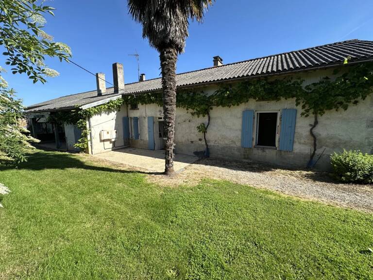 Ferme de 30 hectares située sur la commune d’Adriers — photo 1