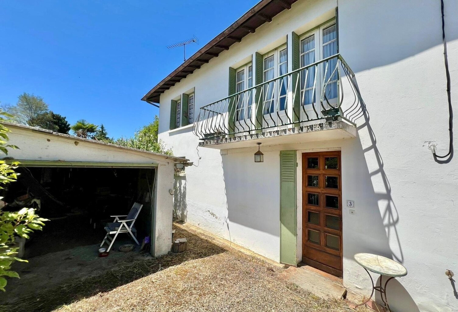 Maison mitoyenne d'un côté de 117m², idéalement située au cœur de la ville d'Eauze. — photo 1