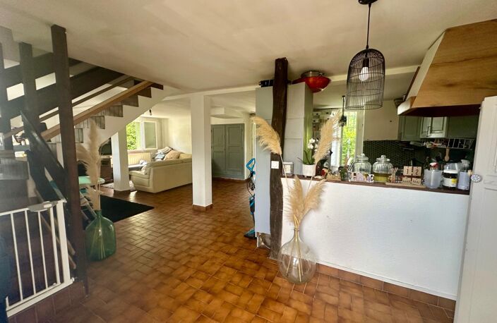 Maison mitoyenne d'un côté de 117m², idéalement située au cœur de la ville d'Eauze. — photo 5