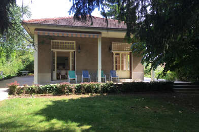 Maison 5 pièces 2300 €