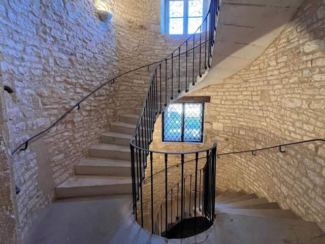 Saint-Gengoux-le-National  Maison de ville avec jardin et beau potentiel ! — photo du bien