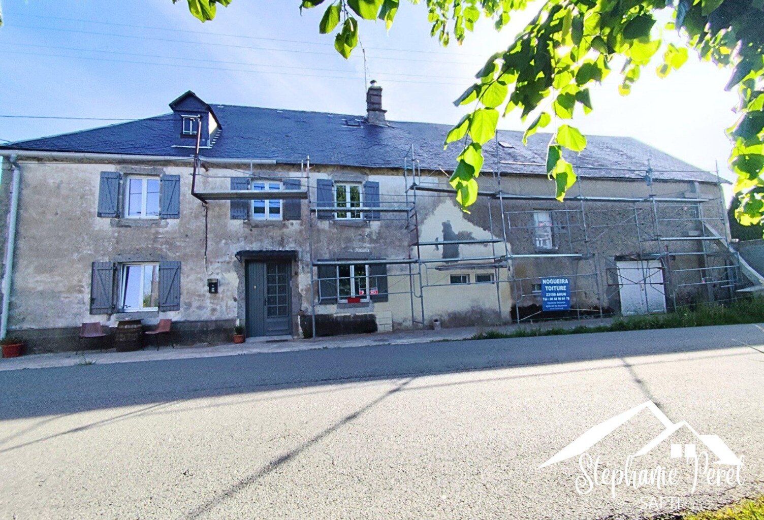 Charmante maison rénovée de 120 m² avec terrain de 1171 m² et grange — photo 1