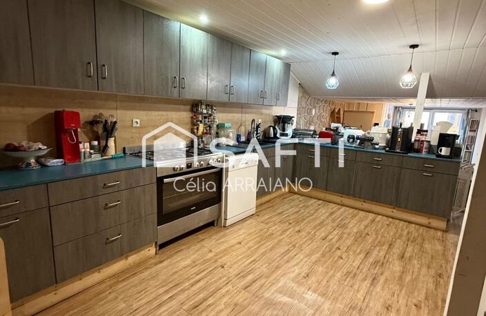 MAISON FAMILIALE  + DOUBLE GARAGE ET PETIT JARDIN — photo 2