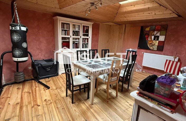 MAISON FAMILIALE  + DOUBLE GARAGE ET PETIT JARDIN — photo 3