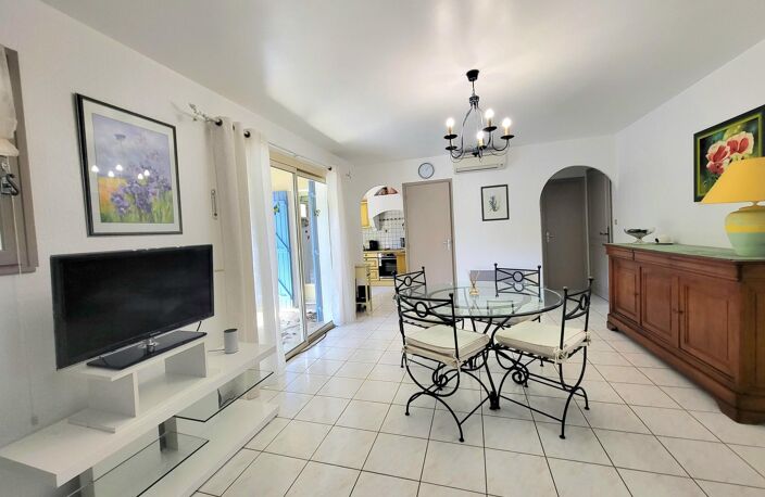 Une maison au charme provençal où tout se fait à pied, entre douceur de vivre et esprit vacances Coup de cœur assuré à Cavalaire-sur-Mer ! — photo 5