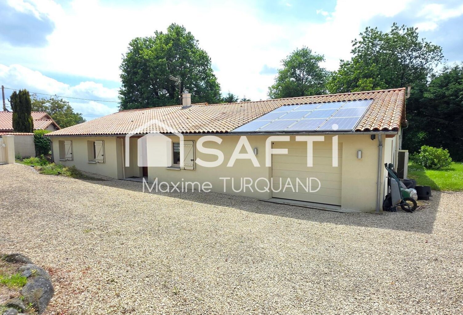 Maison de caractère de plain-pied, 157m², 3 chambres, garage + terrain XL. — photo 1