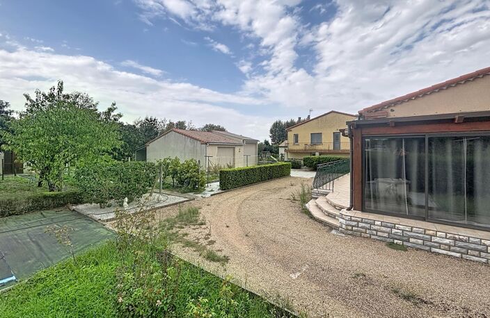 Maison de plain pieds dans secteur prisé — photo 3