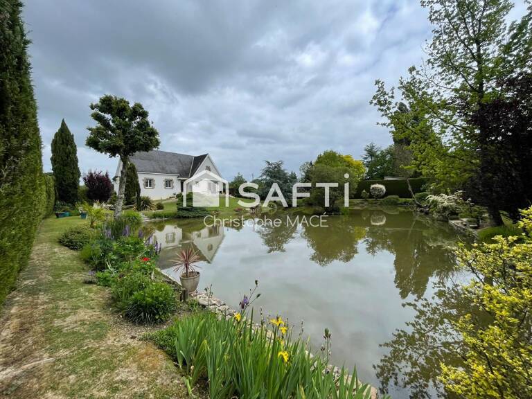 Propriété  8 pièces - 195m2 sur un terrain de 3151m2 avec plan d'eau — photo 1