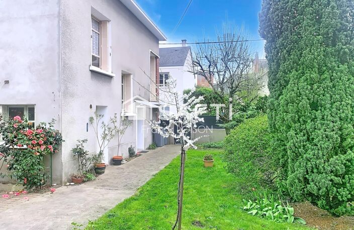 Ensemble immobilier   Gare TGV à 3 min à pied (Saint-Pierre-des-Corps) — photo 2