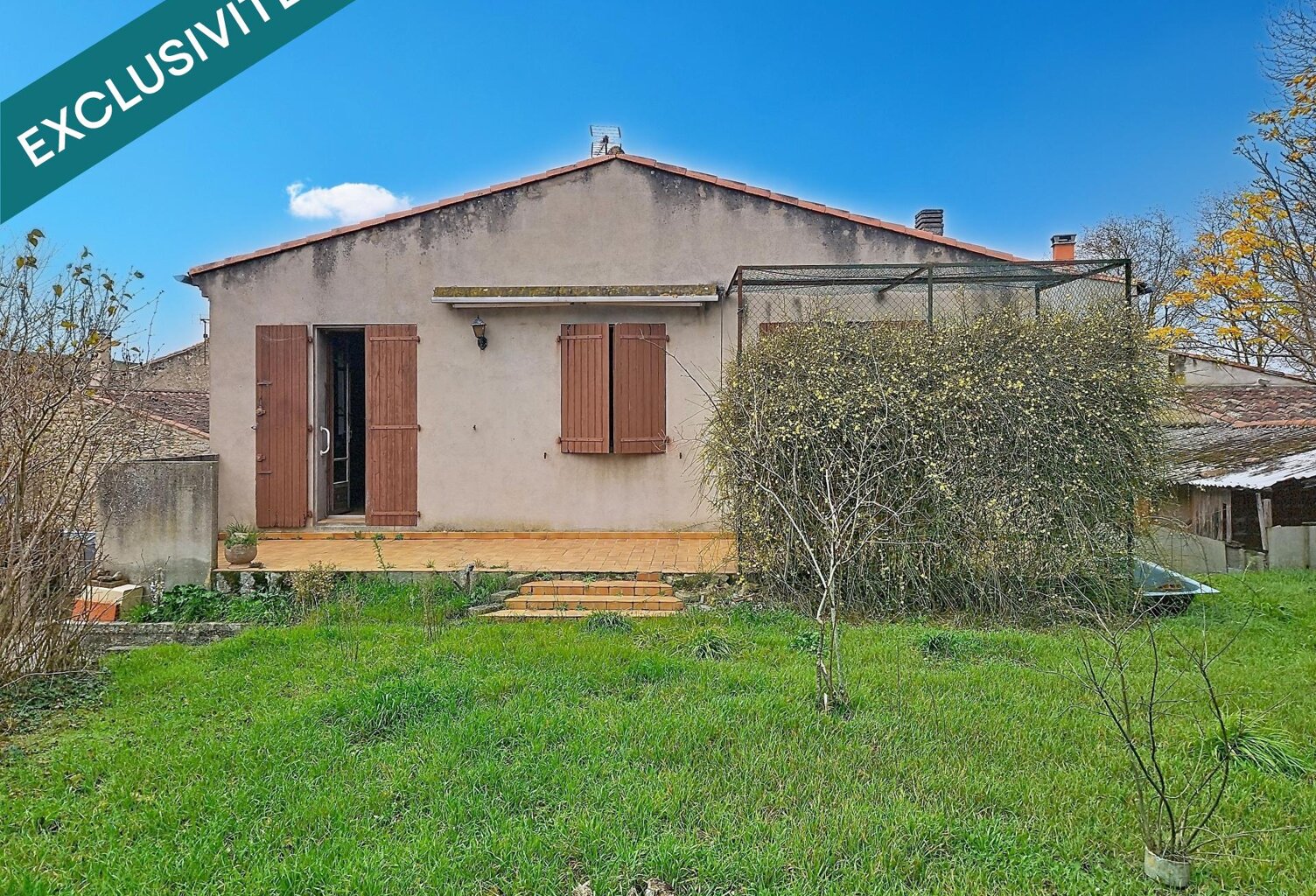 EXCLUSIVITÉ  Maison de caractère à rénover avec fort potentiel  Proche lac de la Ganguise — photo 1
