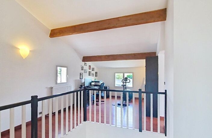 LE HAILLAN : MAISON AU CALME, 4 CHAMBRES, PISCINE — photo 5