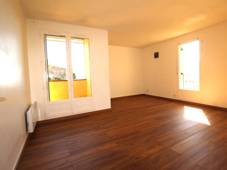 Quatre pièces Meublé-  Roquebrune Village — photo 1