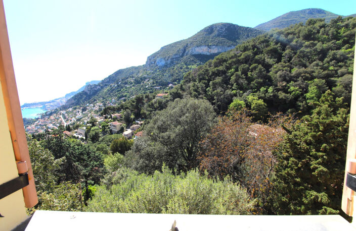 Quatre pièces Meublé-  Roquebrune Village — photo 5