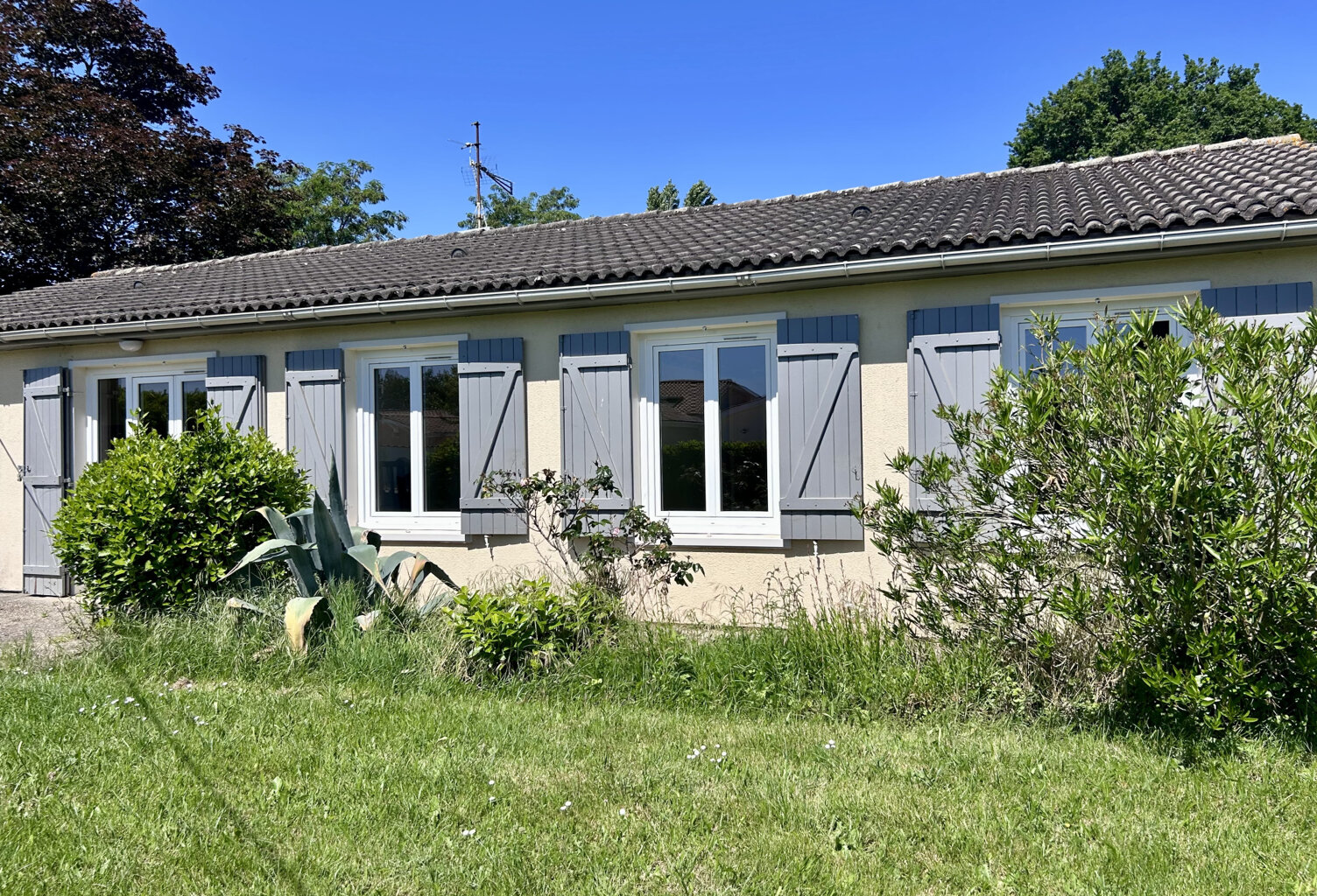 Maison 92 m2 habitable - garage 16 m2 - Terrain 869 m2 — photo 1