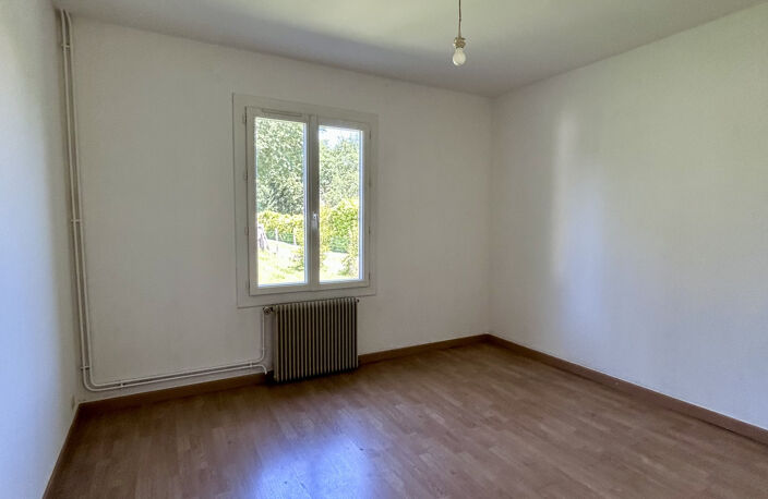 Maison 92 m2 habitable - garage 16 m2 - Terrain 869 m2 — photo 4