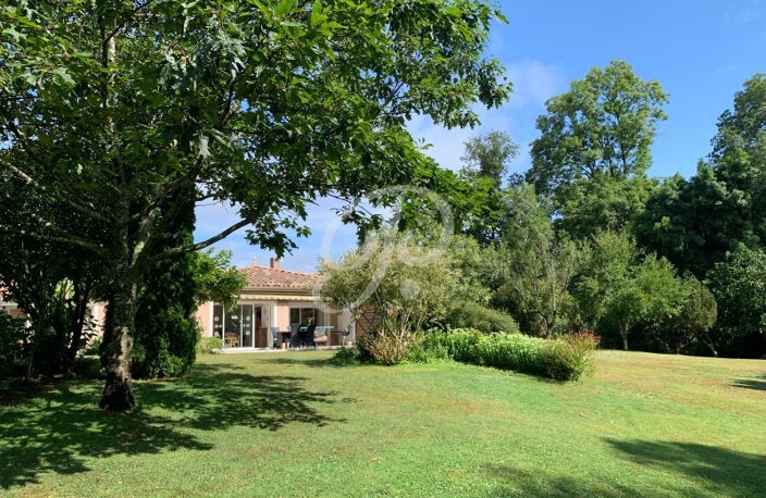 Propriété 8 pièces sur terrain d'environ 6000m2 — photo 2