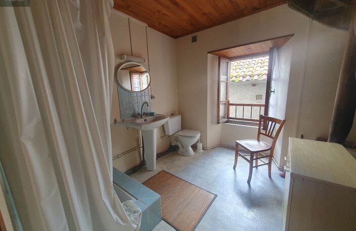Petite maison avec son jardin — photo 5