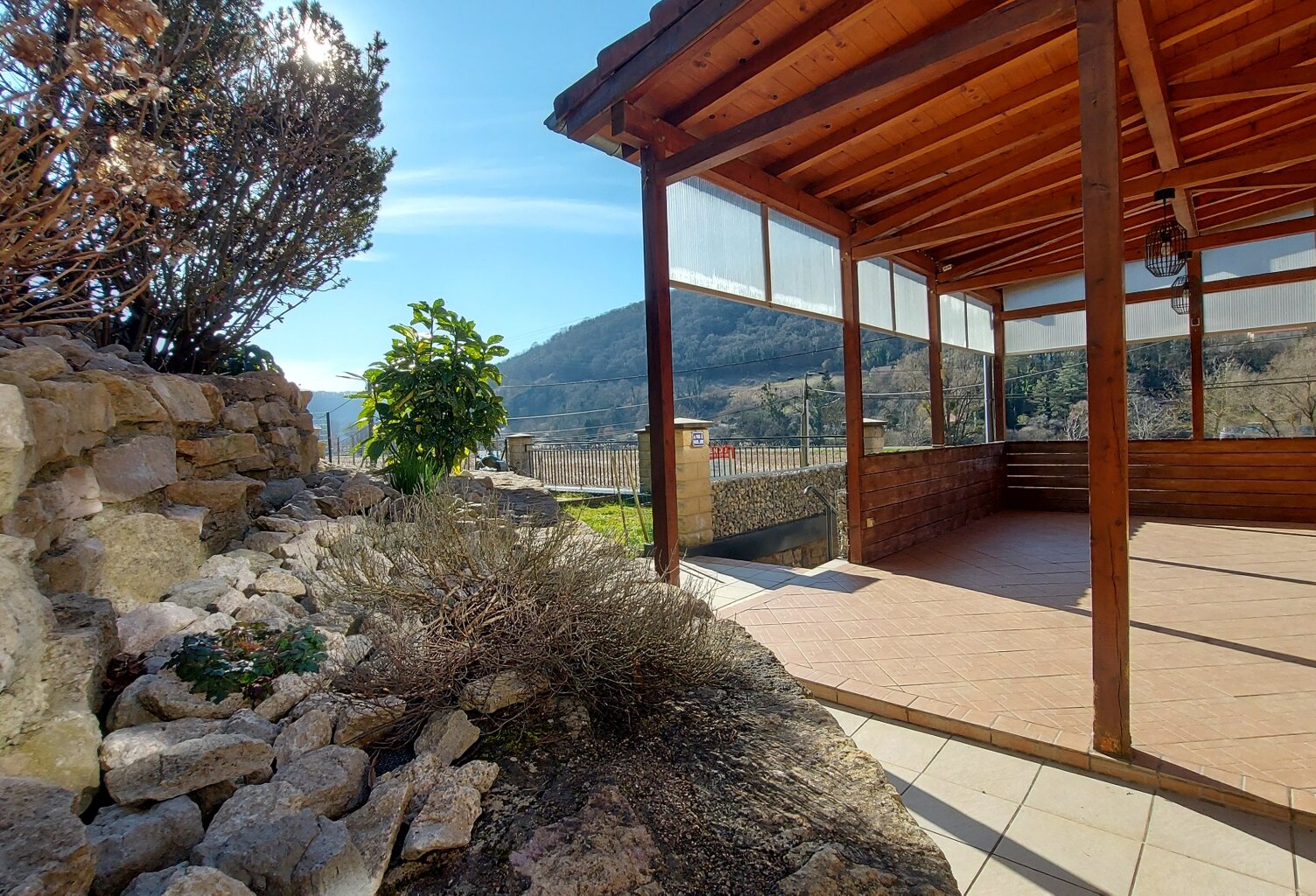 Vente maison 5 pièces 160 m² Montfaucon (25660) — photo 1