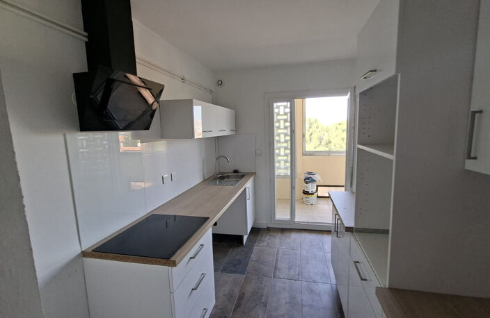 APPARTEMENT T4 MAZARGUES- SAINT ANNE13009 MARSEILLE — photo 2