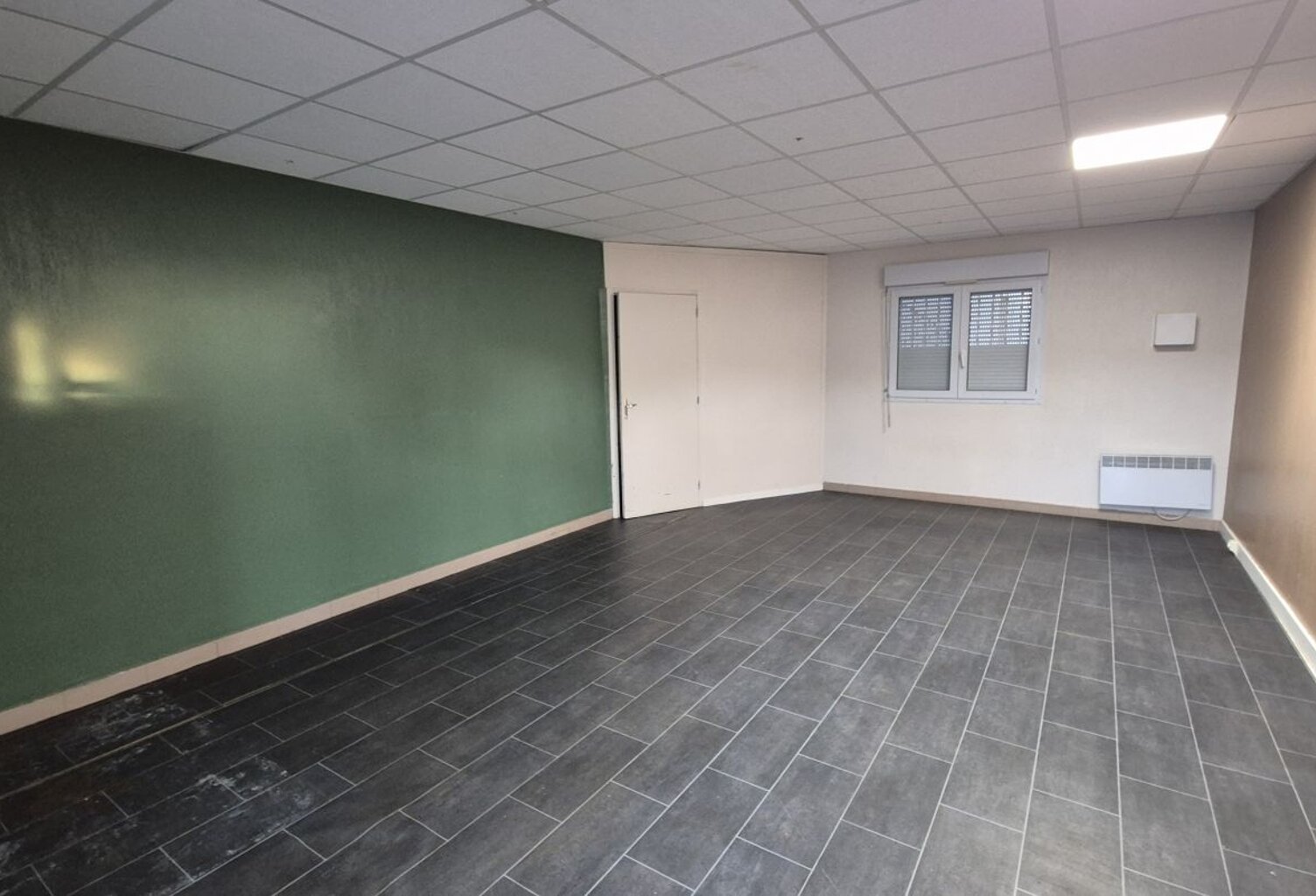 Local commercial — photo 1