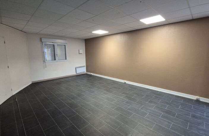 Local commercial — photo 2