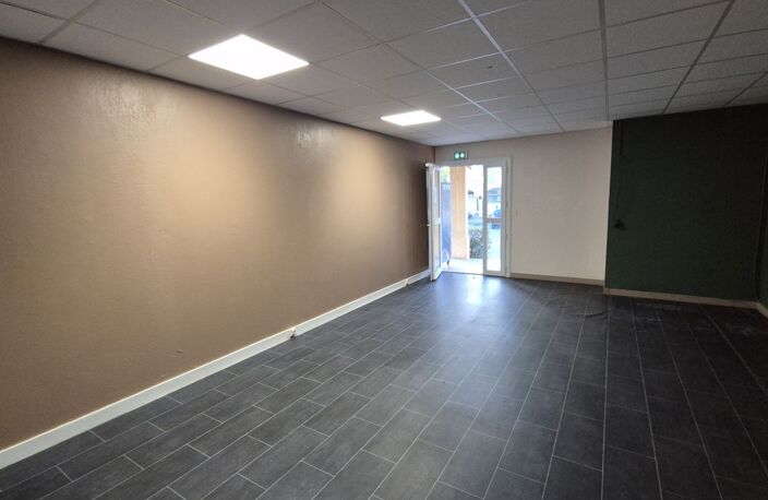 Local commercial — photo 3