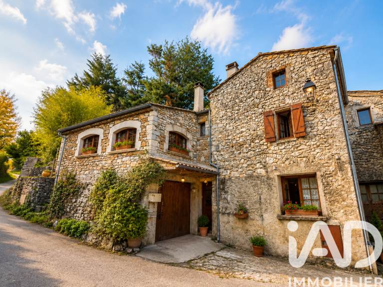 Vente Maison de village 6 pièces — photo 1