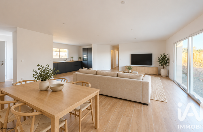 Vente Maison/villa 5 pièces — photo 2