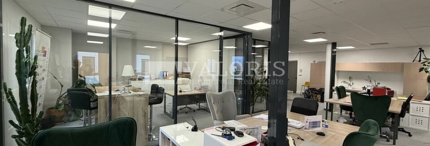 Bureau  140 m² à louer à Dardilly (69570)