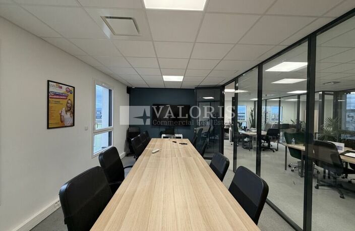 BUREAUX à LOUER — photo 2