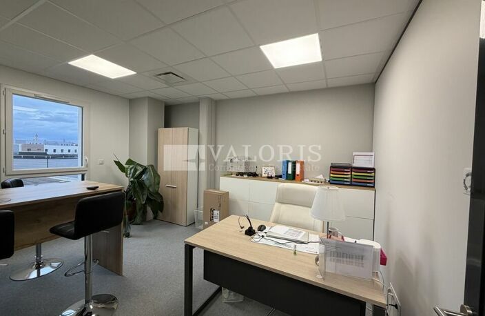 BUREAUX à LOUER — photo 3