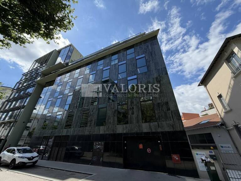 BUREAUX à LOUER — photo 1