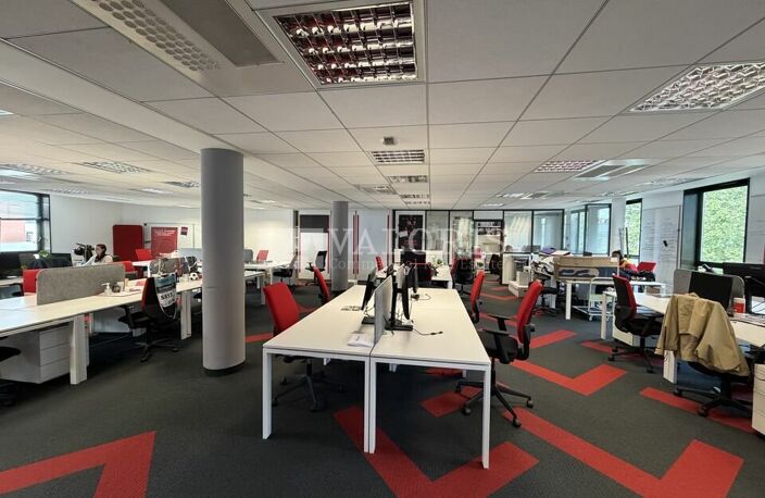 BUREAUX à LOUER — photo 2