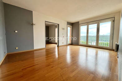 Appartement 3 pièces 790 €
