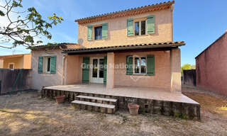 Maison 5 Pièces 141 m² à louer à Monteux (84170)