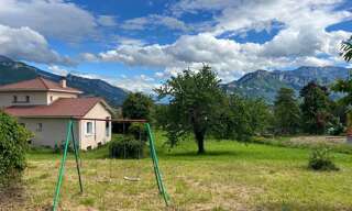 Terrain  697 m² à vendre à Saint-Jean-de-Moirans (38430)