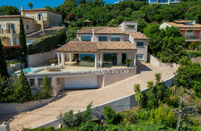 VILLA AVEC VUE MER PANORAMIQUE 6 PIECES AVEC GARAGE DE 80 M² ET PISCINE — photo 2