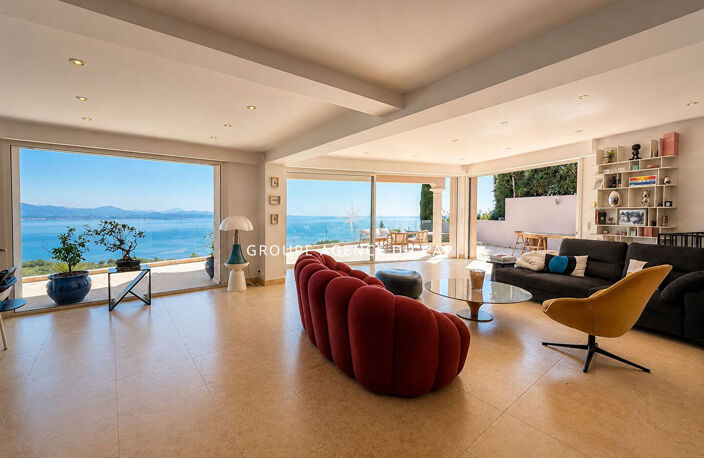 VILLA AVEC VUE MER PANORAMIQUE 6 PIECES AVEC GARAGE DE 80 M² ET PISCINE — photo 3